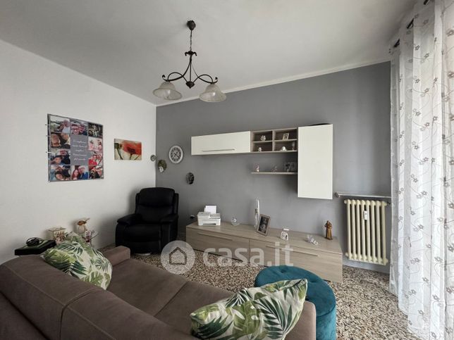 Appartamento in residenziale in Via Custoza 1