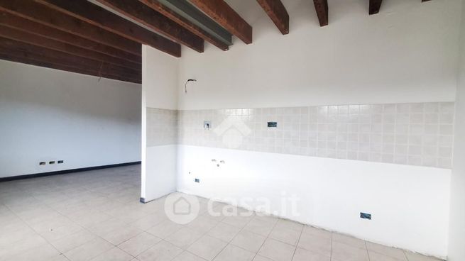 Appartamento in residenziale in Via Luigi Nino Malerba 21