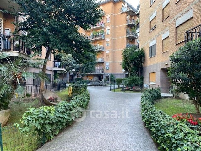 Appartamento in residenziale in Via Costantino Maes