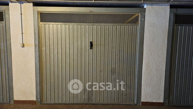 Box/posto auto in residenziale in Regione Rapalline 82 /A