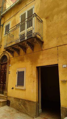 Casa indipendente in residenziale in Via Piave