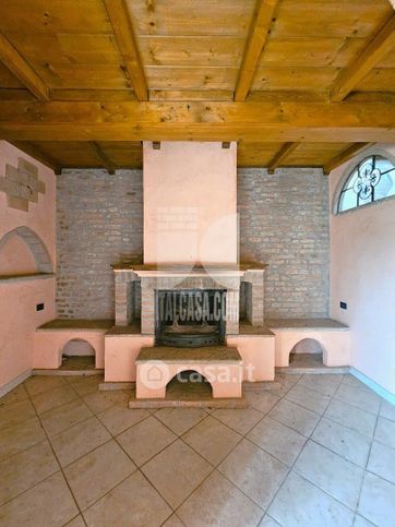 Casa bi/trifamiliare in residenziale in Via Romana Conventino 22