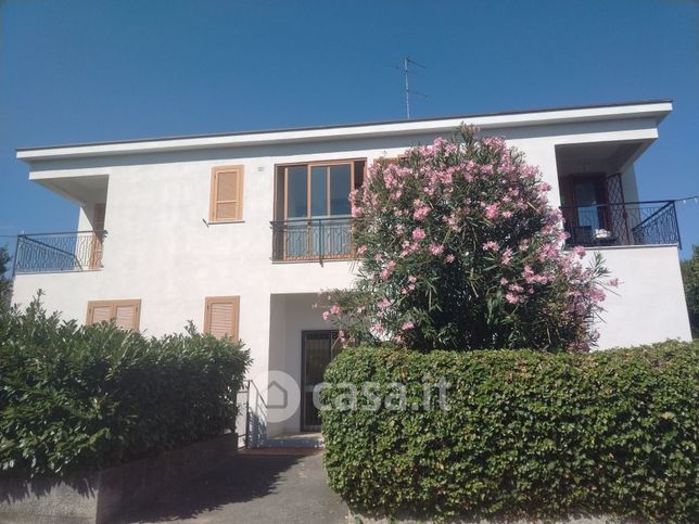 Appartamento in residenziale in Via degli Olmi