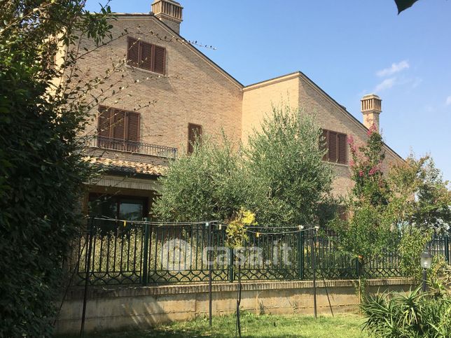 Villa in residenziale in Via Gran Bretagna