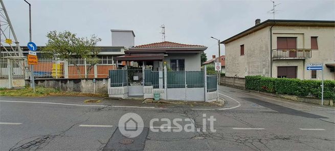 Casa indipendente in residenziale in Via Francesco Baracca