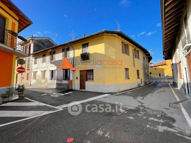 Rustico/casale in residenziale in Via C. Beccaria 29