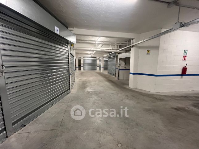 Garage/posto auto in residenziale in Via Conca d'Oro