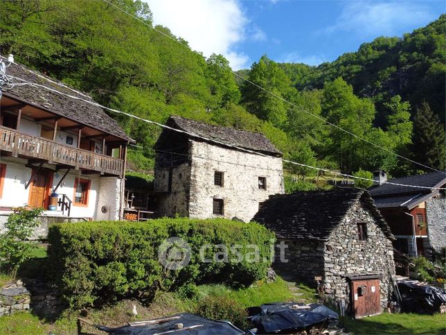 Rustico/casale in residenziale in Località Porcarecceia