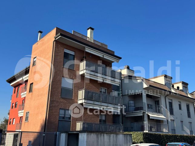 Appartamento in residenziale in Via Pordoi 10