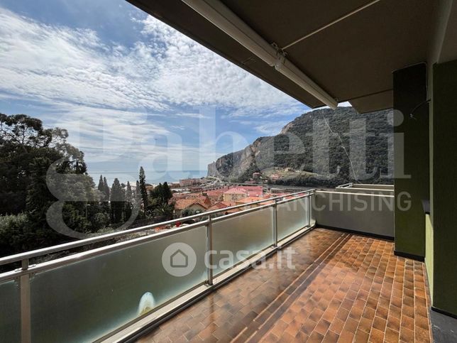 Appartamento in residenziale in Via della Pineta
