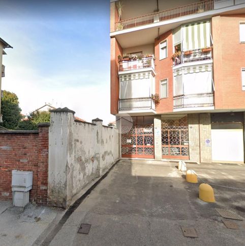 Garage/posto auto in residenziale in Via Goito 9