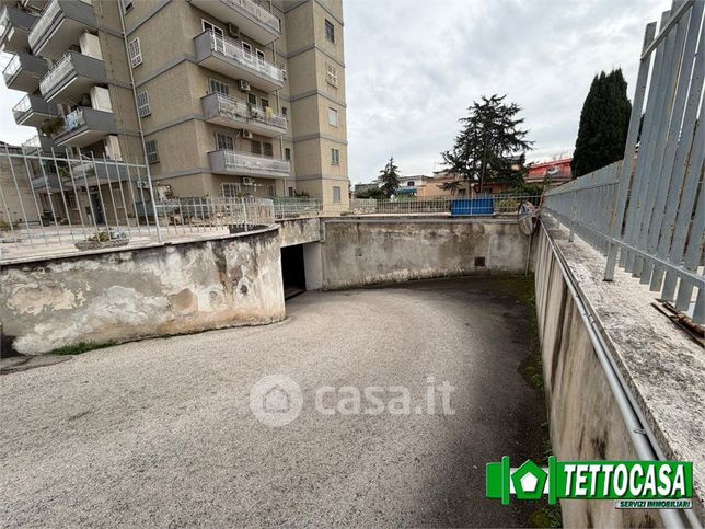 Box/posto auto in residenziale in 