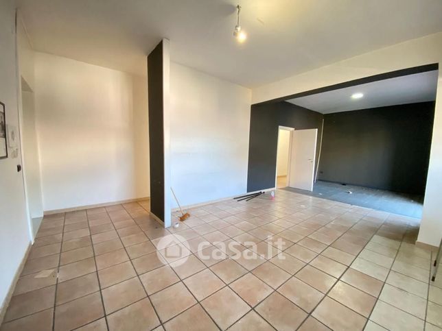 Ufficio in commerciale in Corso Europa 263