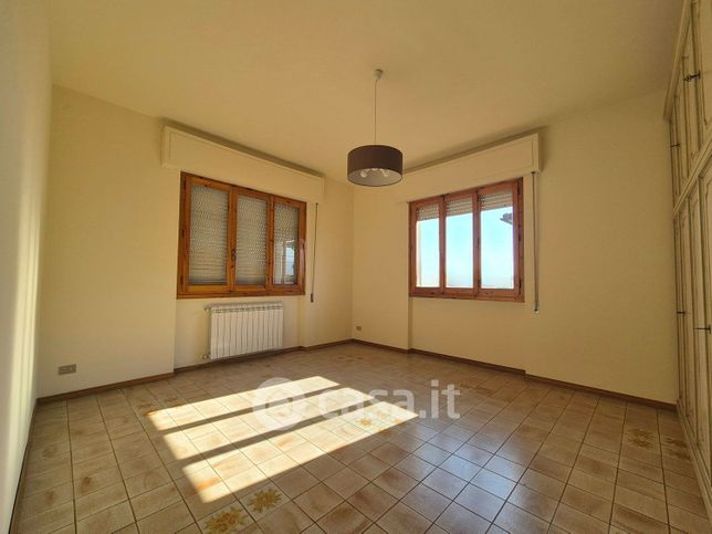 Appartamento in residenziale in Via Palmiro Foresi 28