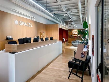 Ufficio in commerciale in Via Filippo Turati 30