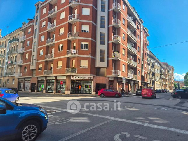 Appartamento in residenziale in Via Michele Coppino