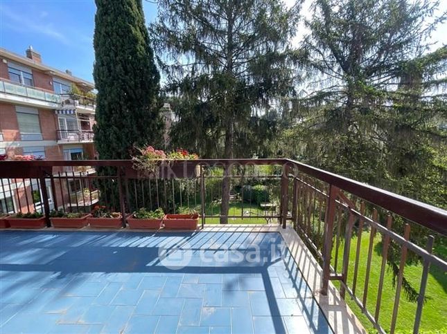 Appartamento in residenziale in Via Alberto Cadlolo