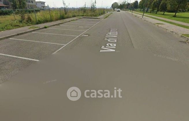 Terreno agricolo in commerciale in Via Enrico Berlinguer 17
