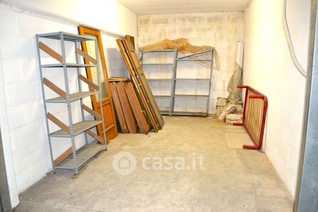 Garage/posto auto in residenziale in Via del Serafico 18