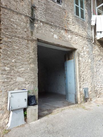 Garage/posto auto in residenziale in Via Fuori le Mura 1