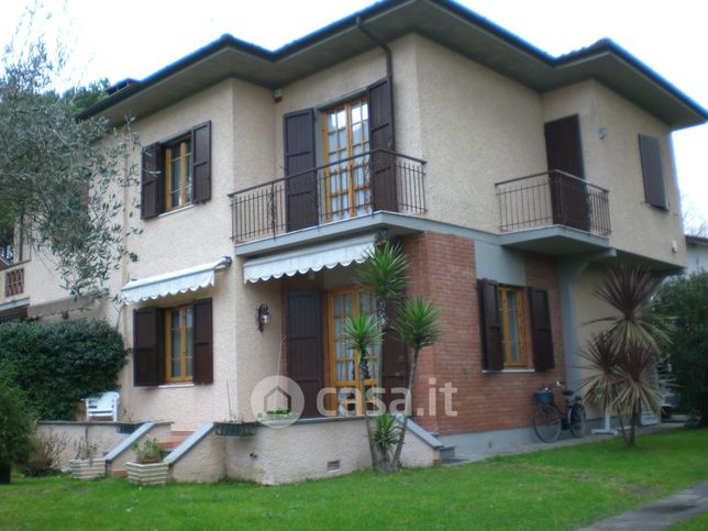 Villa in residenziale in