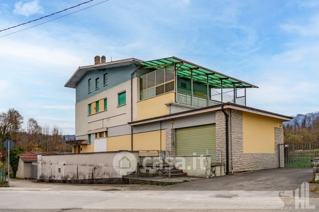 Casa bi/trifamiliare in residenziale in Via Visome 169