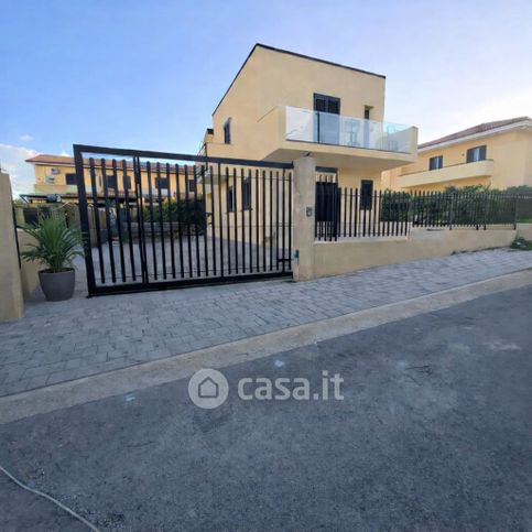 Villa in residenziale in Via Ferdinando Magellano