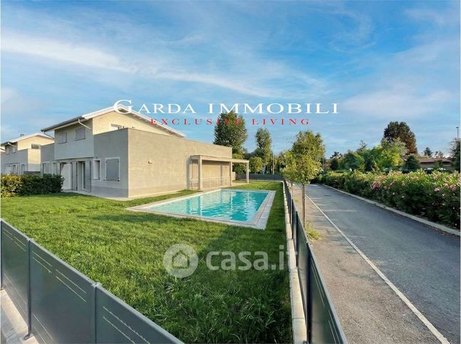 Villa in residenziale in Via Pigafetta