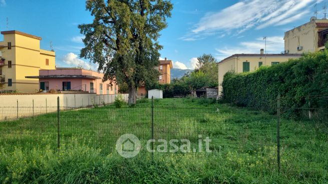 Terreno edificabile in residenziale in Via Casilina 1966