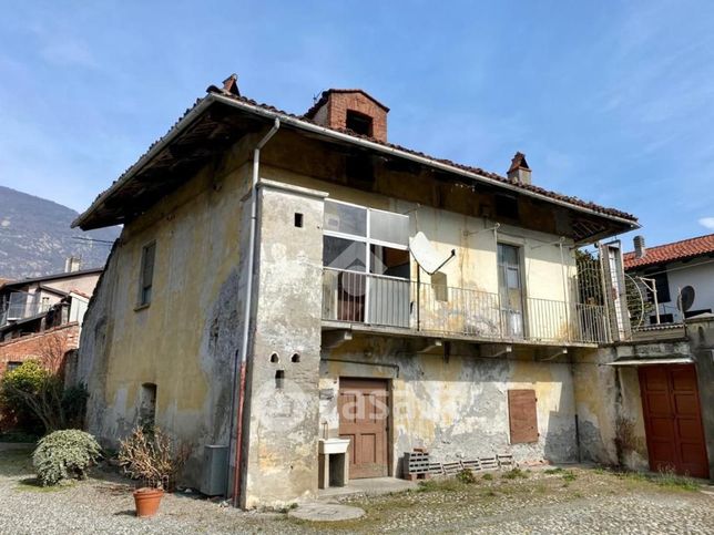 Casa bi/trifamiliare in residenziale in Via Giuseppe Verdi 12