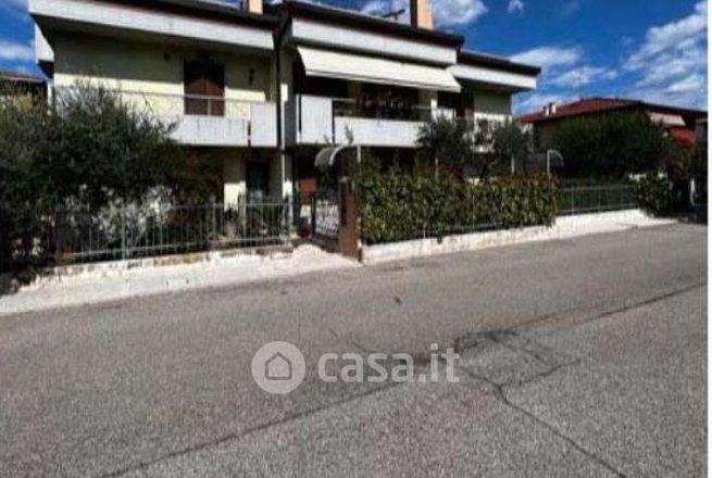 Appartamento in residenziale in Via Col di Lana 5A