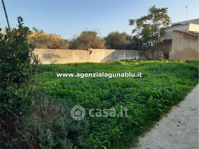 Terreno edificabile in residenziale in Viale Val di Mazara