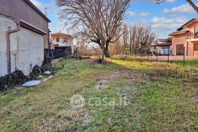 Terreno agricolo in commerciale in Via Pegorina 144