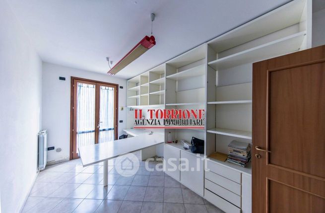 Ufficio in commerciale in Viale Giuseppe Garibaldi