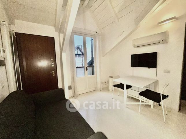 Appartamento in residenziale in Via Felice Casati 24