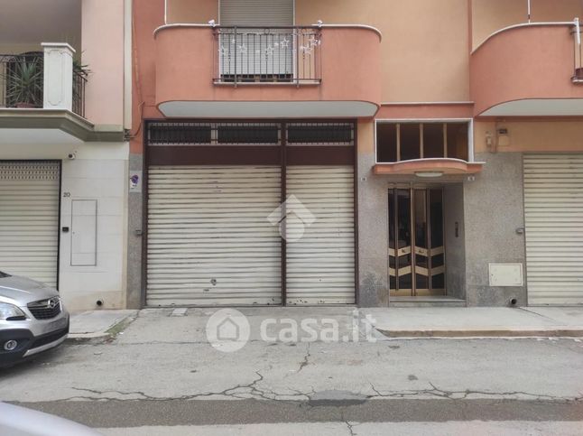 Appartamento in residenziale in Via Riccardo Cotugno 18