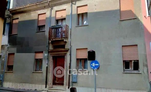Appartamento in residenziale in Via Terranova 14