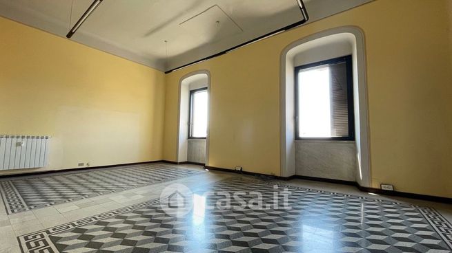 Ufficio in commerciale in Viale San Bartolomeo 169