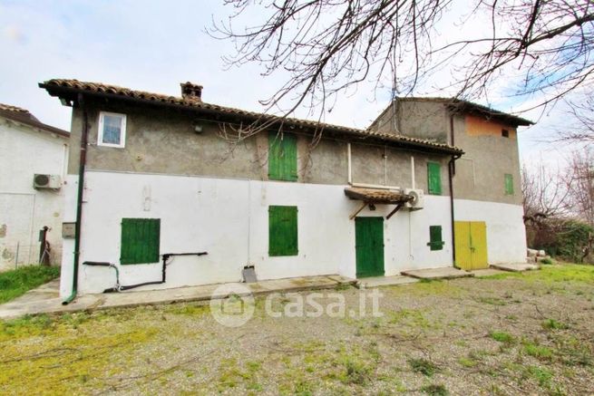 Casa indipendente in residenziale in Via Ossi 16