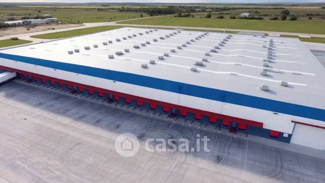 Capannone in commerciale in Via Palazzi