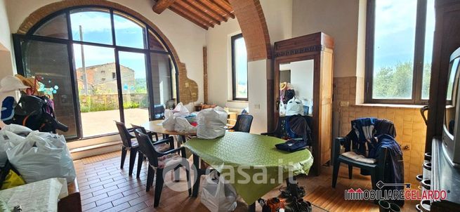 Rustico/casale in residenziale in