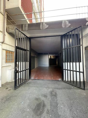 Box/posto auto in residenziale in Via Arno 9