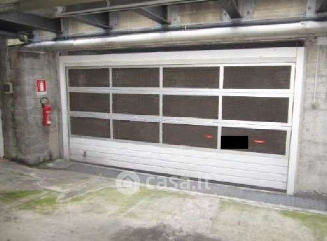 Garage/posto auto in residenziale in Via Francesco Benzi 6