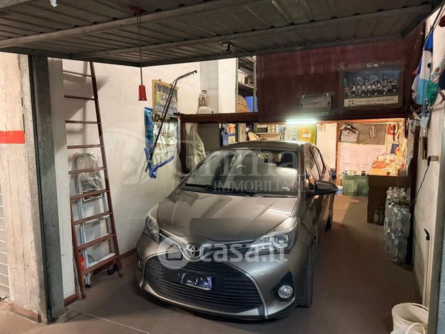 Box/posto auto in residenziale in Via di Vigna Corsetti