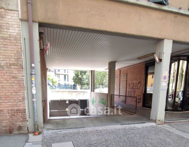 Box/posto auto in residenziale in Via Antonio di Vincenzo