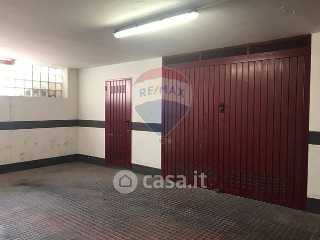 Garage/posto auto in residenziale in Via Annunzio Cervi 37 -57