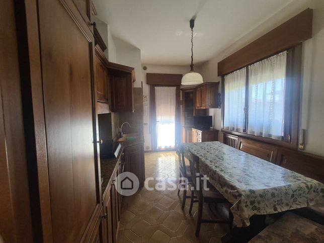 Casa indipendente in residenziale in Via Adolfo Vital