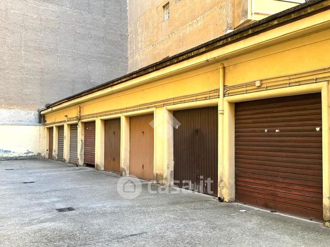 Garage/posto auto in residenziale in Viale Angelico 36