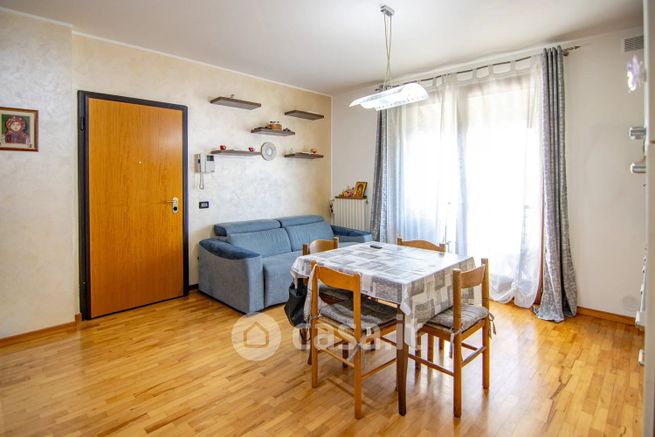 Appartamento in residenziale in Via Giovanni Falcone 9