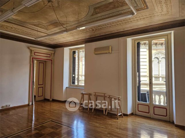 Ufficio in commerciale in Via Pietro Micca 20